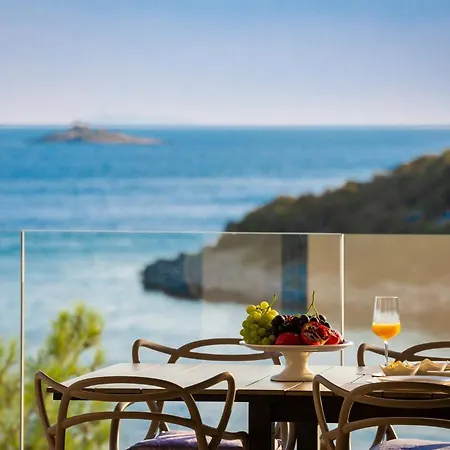 Lijub Seafront - 4 Bedroom - Stunning Sea Views - Gym And Wifi