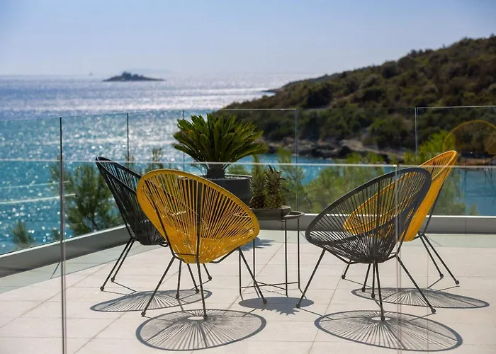 Lijub Seafront - 4 Bedroom - Stunning Sea Views - Gym And Wifi